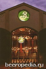 Варочный цех пивоварни Brooklyn с оборудованием из меди и нержавеющей стали был торжественно открыт в мае 1996 г. мэром Нью-Йорка Руди Джулиани